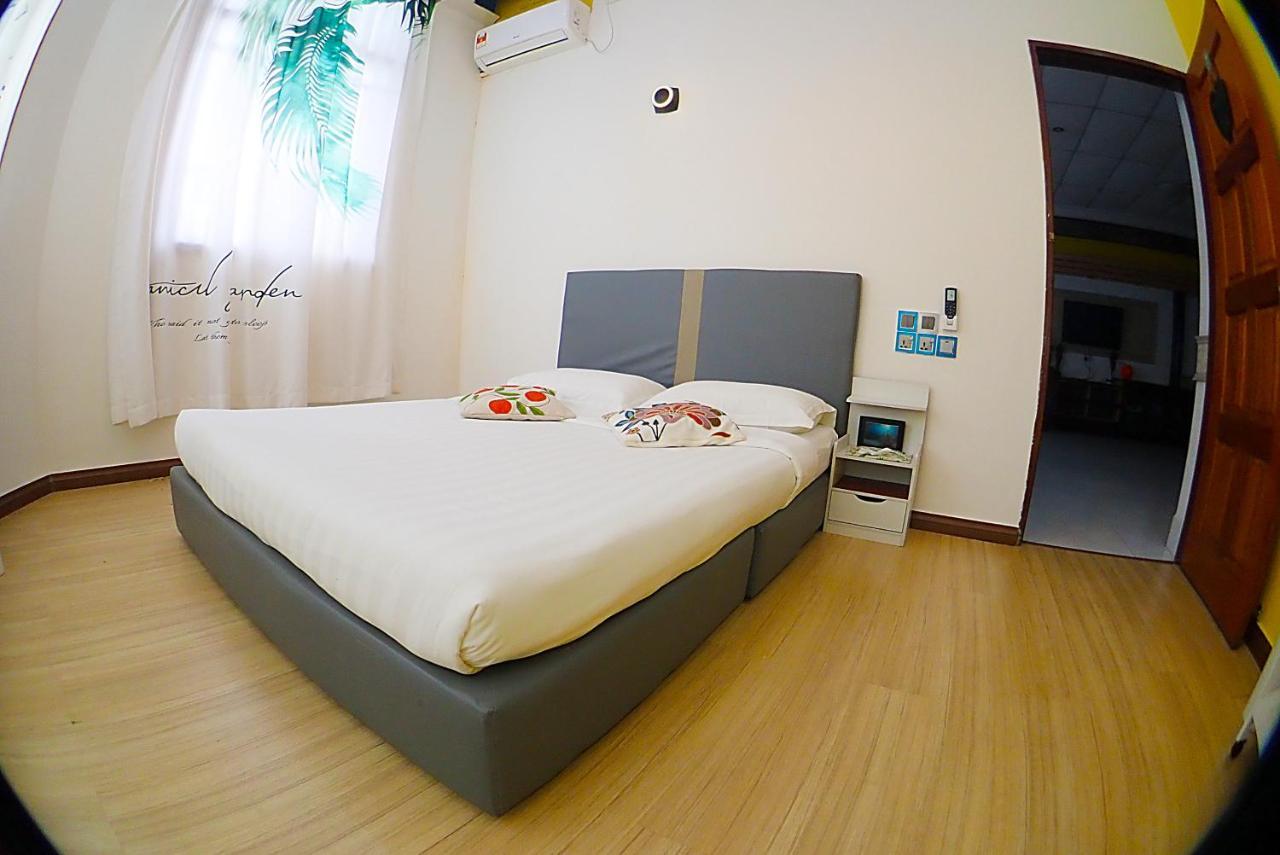 Moonlight Inn Семпорна Экстерьер фото